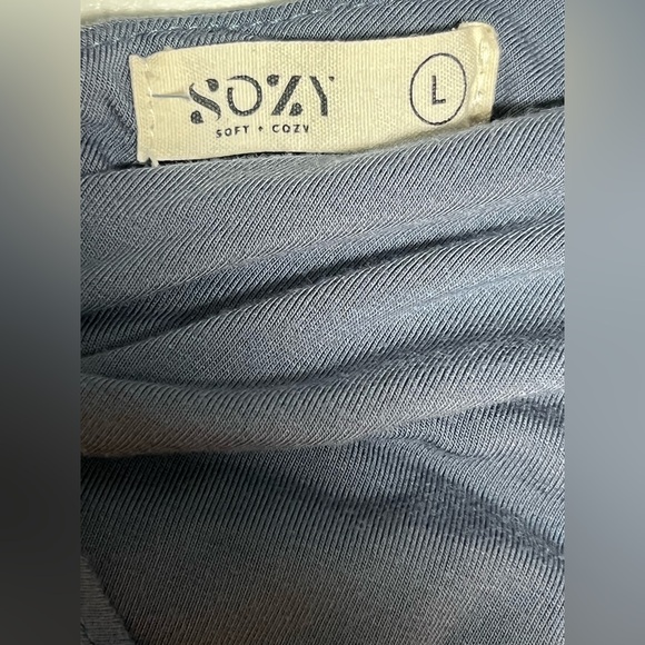 Aida reversible crop top LNw/outT - Picture 8 of 9